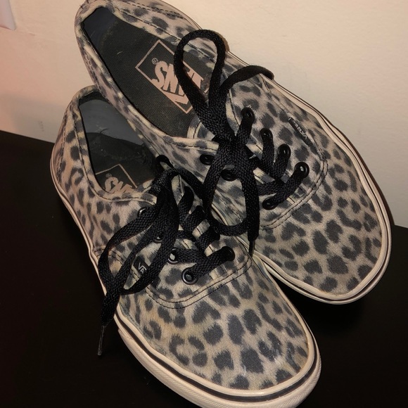 vans off the wall leopard shoes